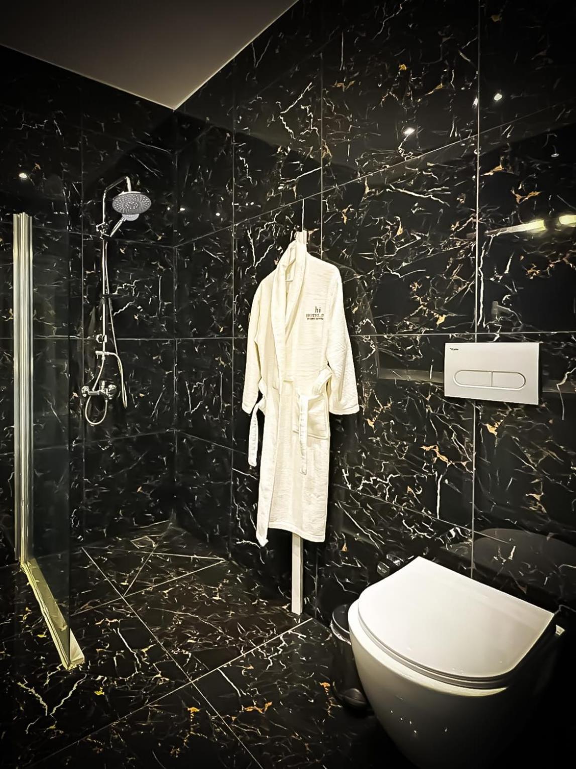 Hi Hotel Ivy Bueyuekada Adalar Luaran gambar