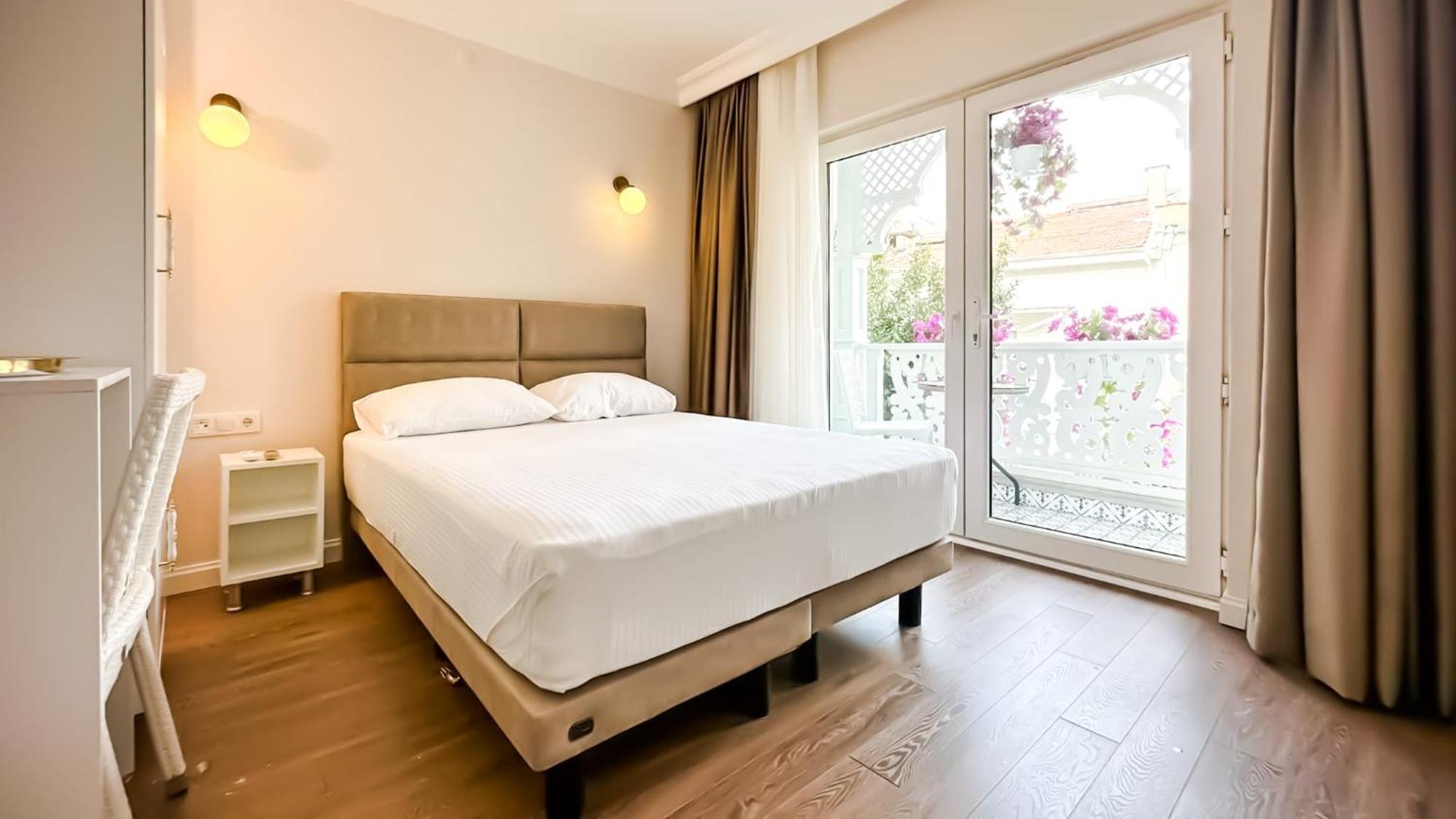 Hi Hotel Ivy Bueyuekada Adalar Luaran gambar